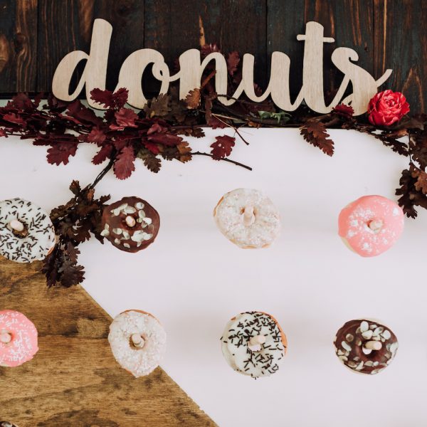 Houten Tekst Donuts