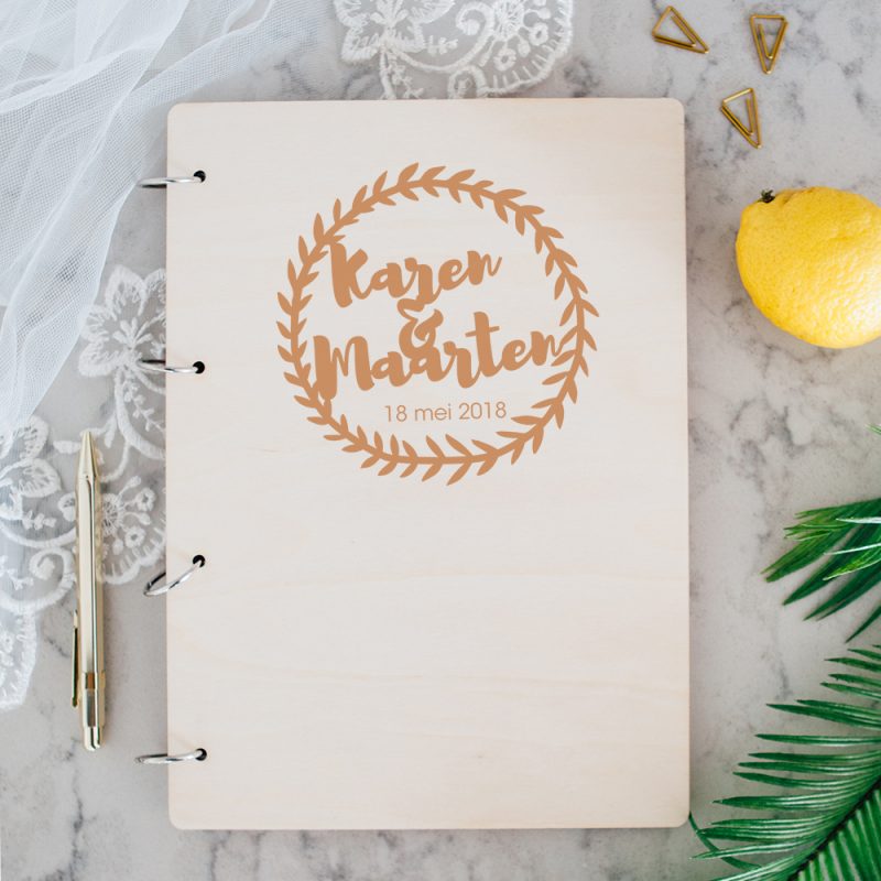 Gastenboek Hout Krans