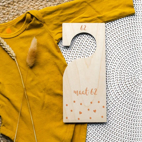 Houten-Maathangers-Confett