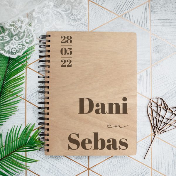 Gastenboek Hout Namen Modern