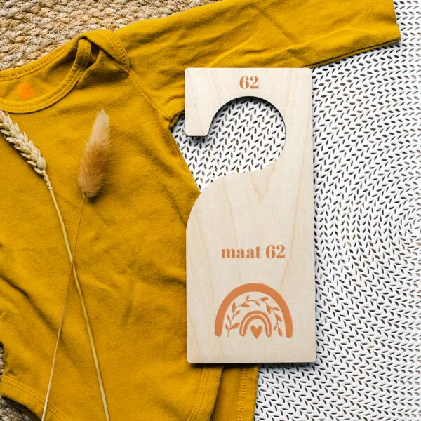 Houten-maathangers-Regenboog